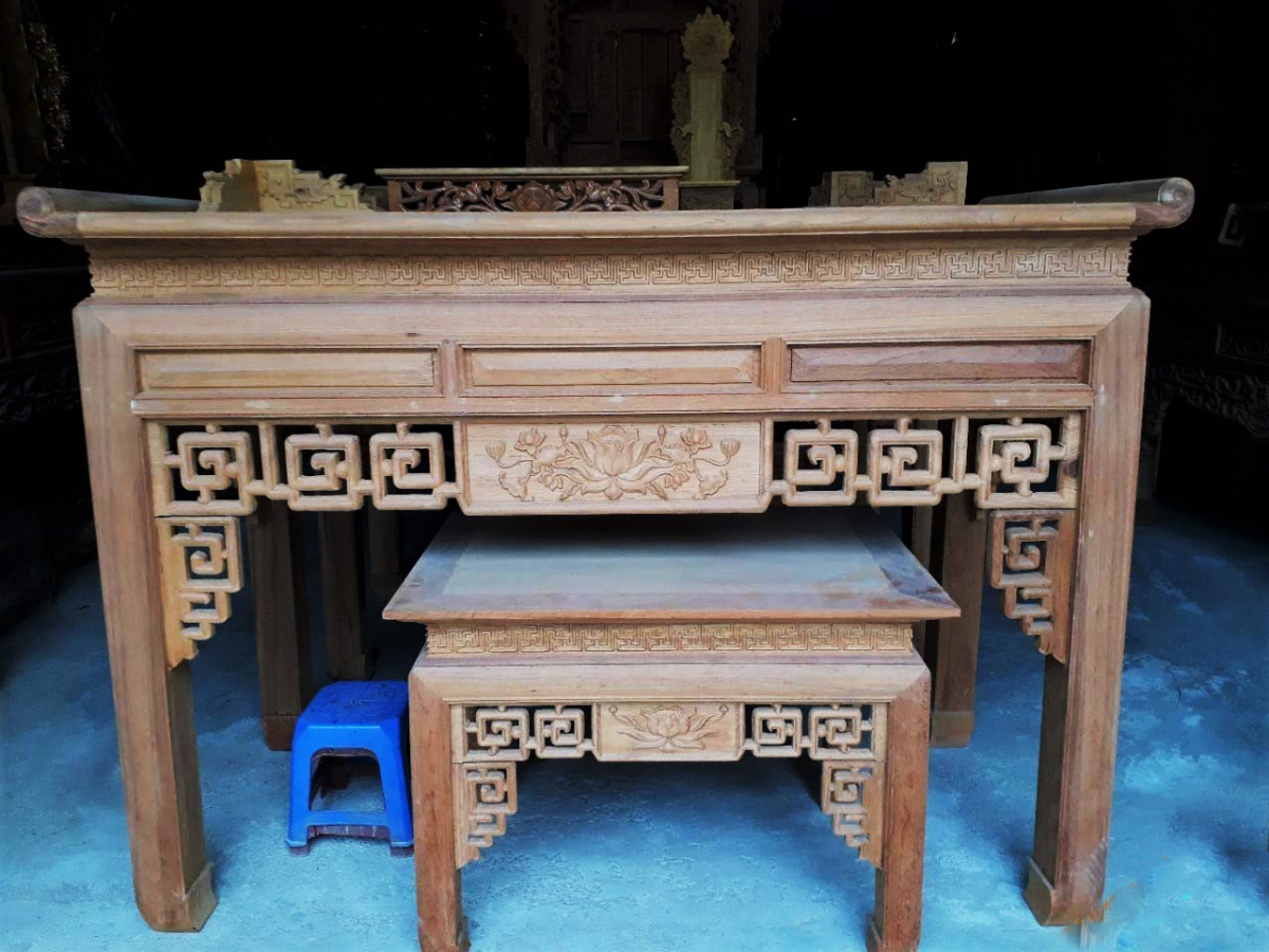 mau ban tho gia tien - Gom su Bat Trang