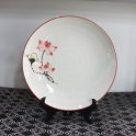 Đĩa sứ vẽ tay Sen chỉ hồng phi 22cm (Kem)