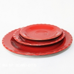 Đĩa sứ tròn gân kiểu Nhật Bản (Đỏ)