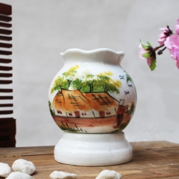 Đèn xông tinh dầu họa tiết nhà tranh cỡ nhỡ