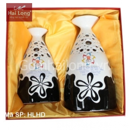 Hộp đựng bộ 02 lọ hoa sứ lót lụa vàng Bát Tràng