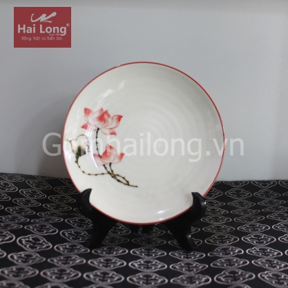 Đĩa sứ tròn vẽ tay Sen chỉ hồng cao cấp phi 18cm (Kem) Đĩa sứ tròn vẽ tay Sen chỉ hồng cao cấp phi 18cm (Kem)