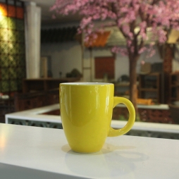 cốc cà phê men vàng